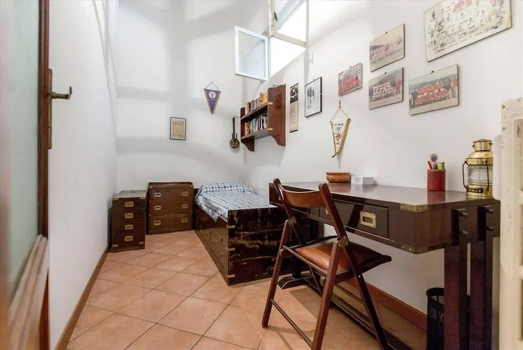 Ponte Rosso Apartment Флоренция